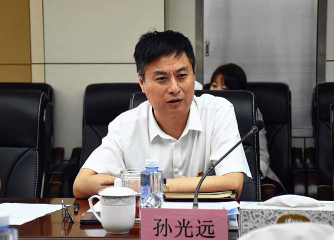 DSC_6453_孫光遠在第二次讀書班講話.jpg